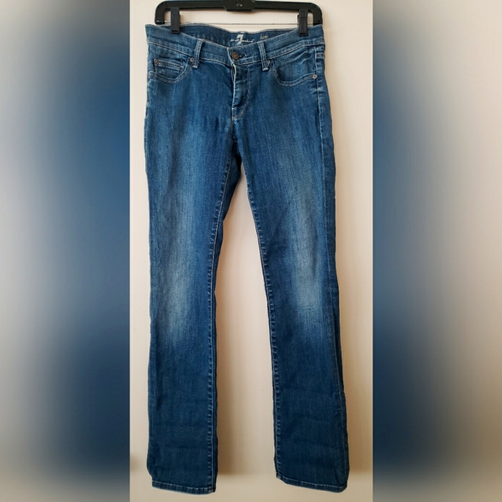 7 for all mankind Lexie Straight leg petite size 29
